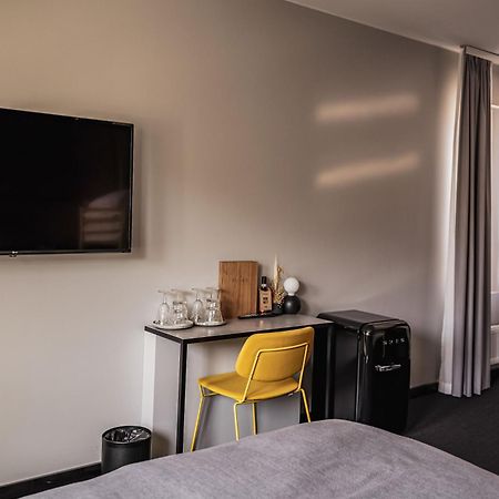 The Folks Hotel Konepaja Helsinki Exterior photo