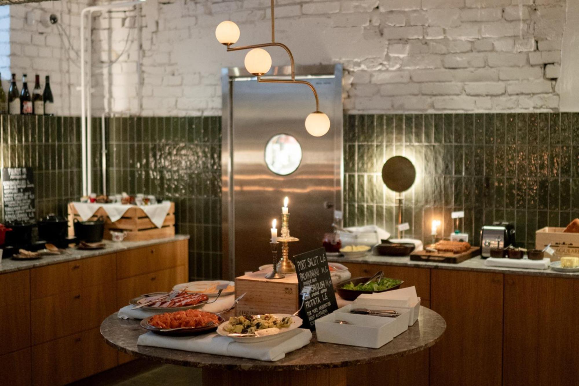 The Folks Hotel Konepaja Helsinki Exterior photo