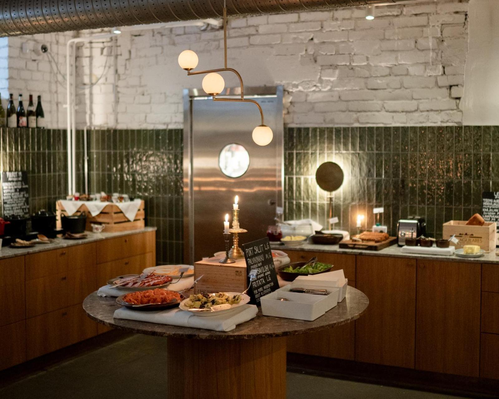 The Folks Hotel Konepaja Helsinki Exterior photo